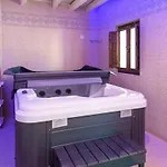 Casa Pariseo Con Jacuzzi, Chimenea, Bbq, Bar Y Mucho Más *