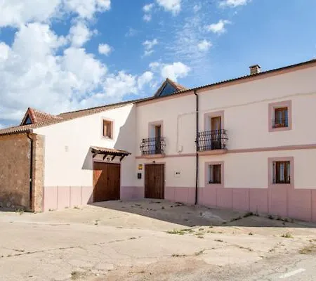 Casa Pariseo Con Jacuzzi, Chimenea, Bbq, Bar Y Mucho Mas * Almazán