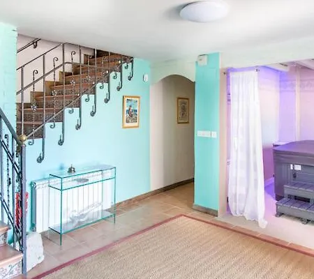 Casa Pariseo Con Jacuzzi, Chimenea, Bbq, Bar Y Mucho Mas * Almazán