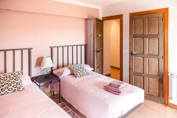 Casa Pariseo Con Jacuzzi, Chimenea, Bbq, Bar Y Mucho Mas Almazán