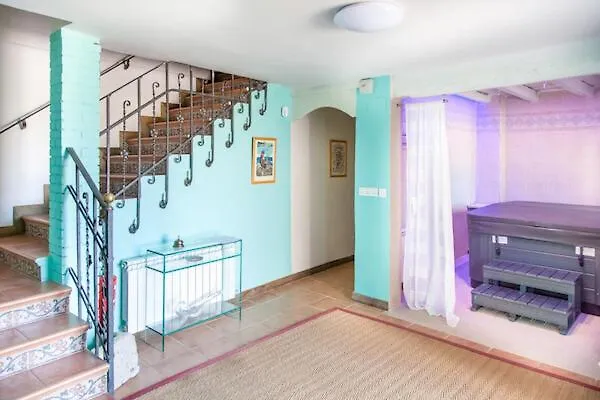 Casa Pariseo Con Jacuzzi, Chimenea, Bbq, Bar Y Mucho Mas * Almazán